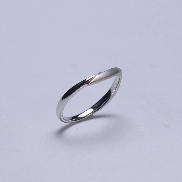マリッジリング、結婚指輪 「Etreinte（エトラント）」