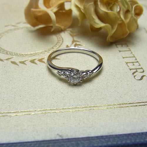 指輪イメージ「【婚約指輪】creme glacee（クレーム・グラス） 0.2ct ダイヤモンド」