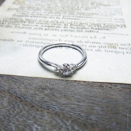【婚約指輪】petit cerise（プチ・スリーズ） 0.2ct ダイヤモンドの写真
